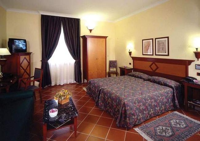 Corona D'Italia Florence Kamer foto